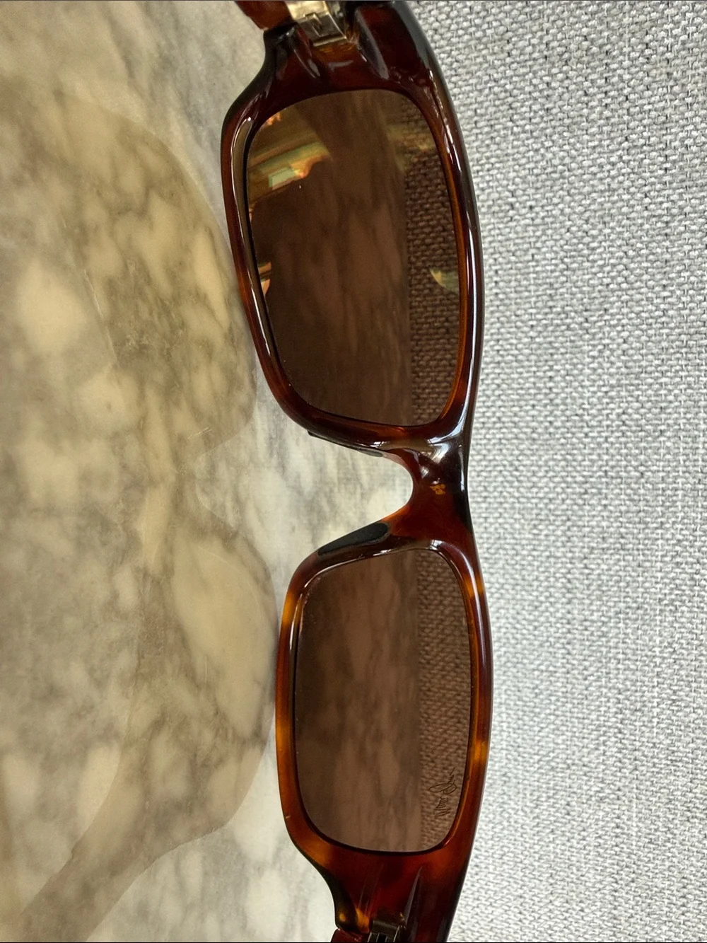 Maui Jim Stingray Sunglasses Tortoise Wrap HCL Bronze Polarized MJ 103-10 Unisex